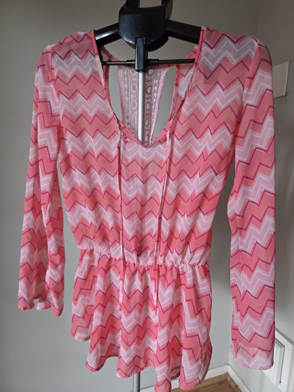 No Boundaries Pink & White Chevron Romper Medium Y2K Inspired